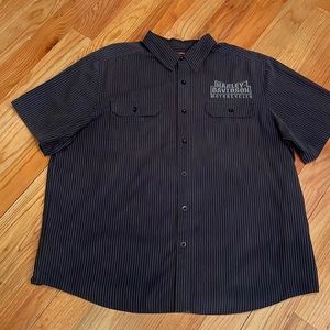 Harley Davidson black short sleeve shirt with pin stripe